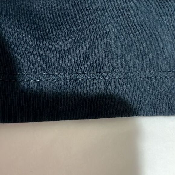 J. crew Factory Slim washed jersey V-neck tee  navy blue size M NWT-flaw - Picture 4 of 8